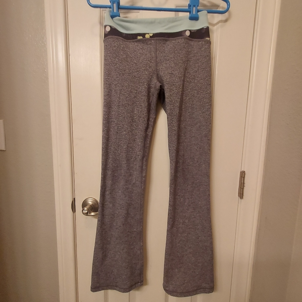 Ivivva yoga pants